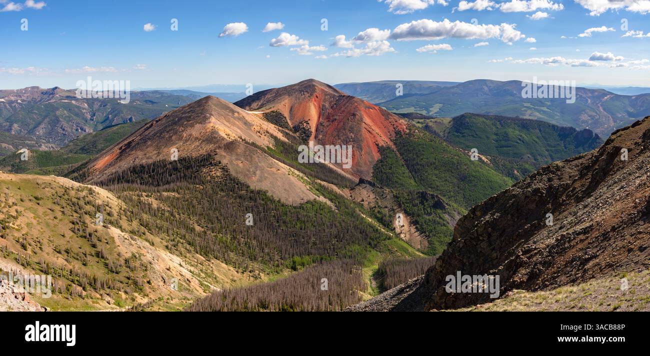 12er red mountain hi-res stock photography and images - Alamy