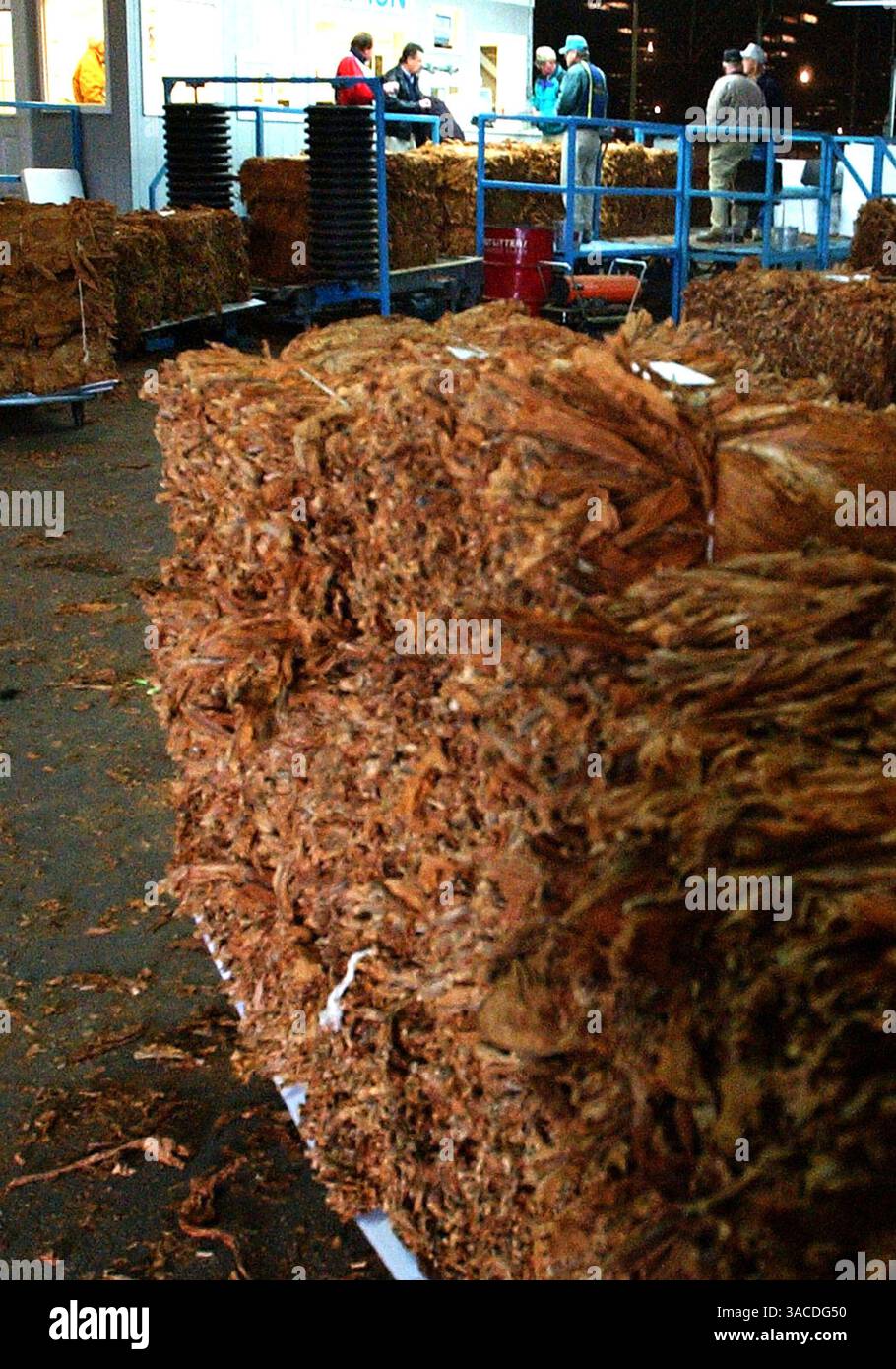 tobacco pallet Burley leaves hi-res stock photography and images Case Study | Material Pallet