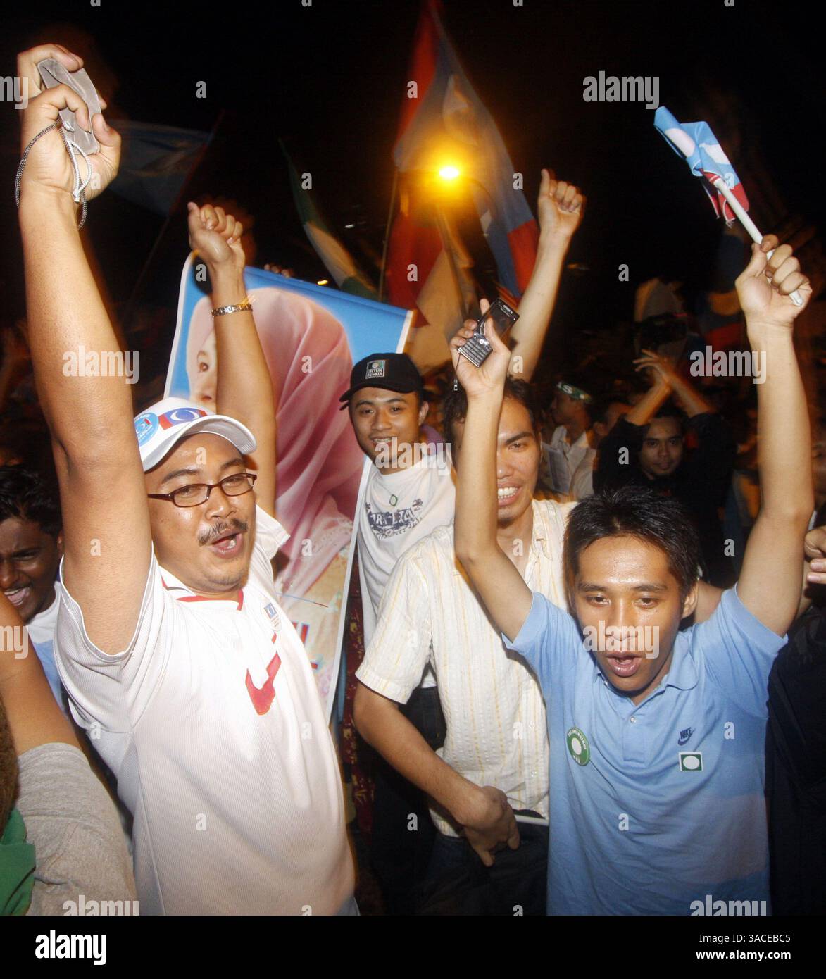 Mar 08, 2008 - Kuala Lumpur, Malaysia - Nurul Izzah has won the Lembah