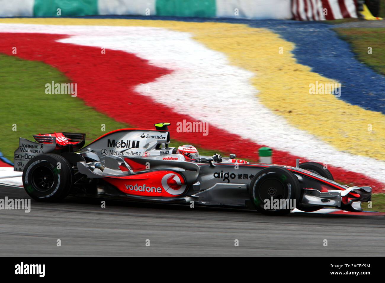 Mclaren mp4 23 hi-res stock photography and images - Alamy