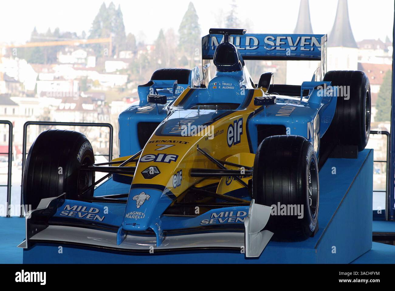 Renault r23 hi-res stock photography and images - Alamy