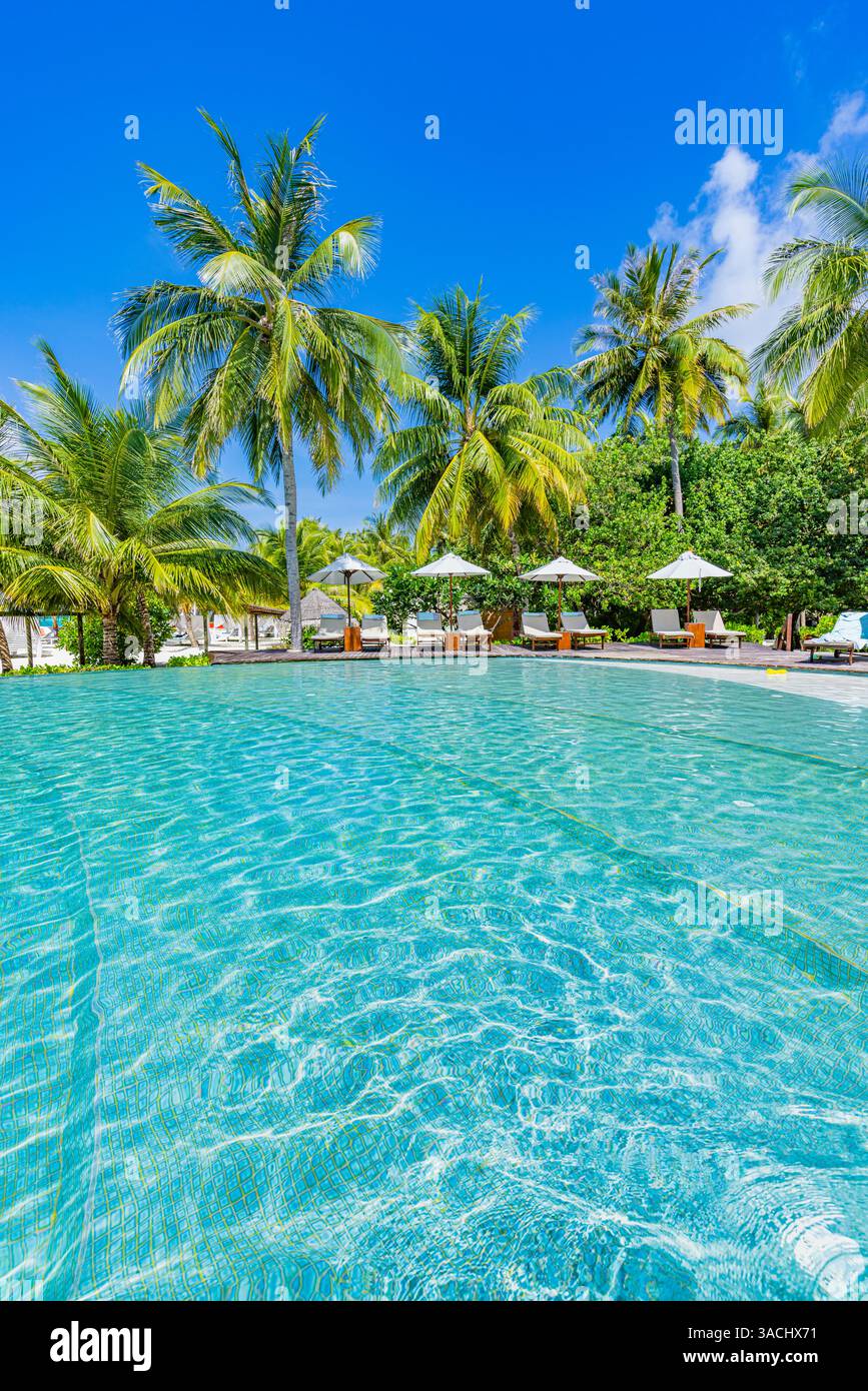 Luxury tropical beach resort hi-res stock photography and images - Alamy