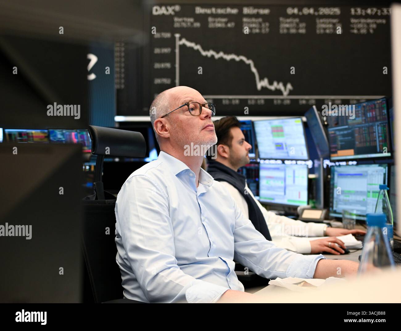 04 April 2025 Hesse Frankfurt Main Stock exchange traders watch