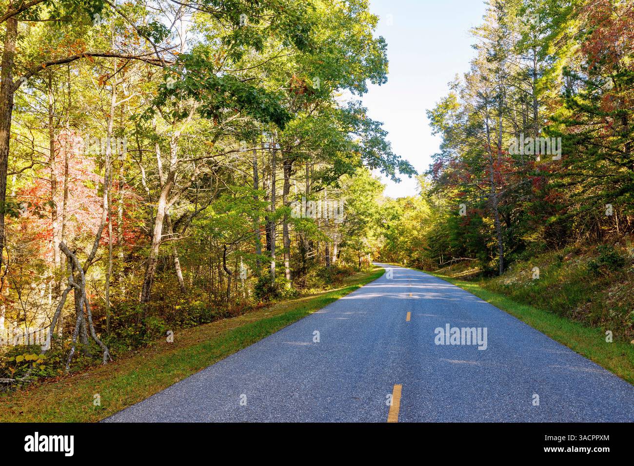 Blue Ridge Parkway with trees in fall colors (Indian Summer) near ...