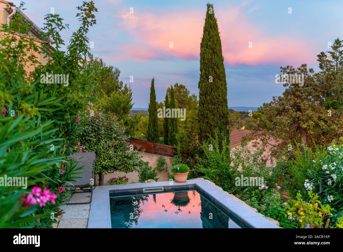 Idyllic scenery including small hi-res stock photography and images - Alamy