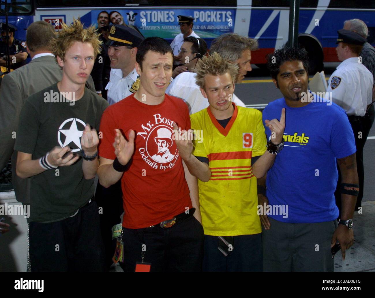 Sum 41 2001 hi-res stock photography and images - Alamy
