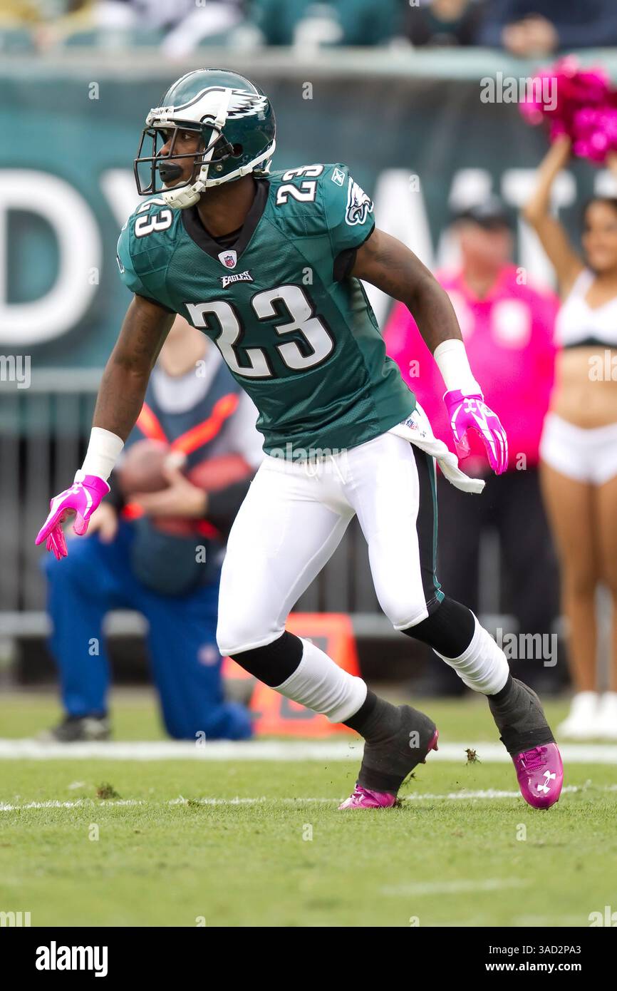 Philadelphia Eagles All-League defensive back Tom Brookshier