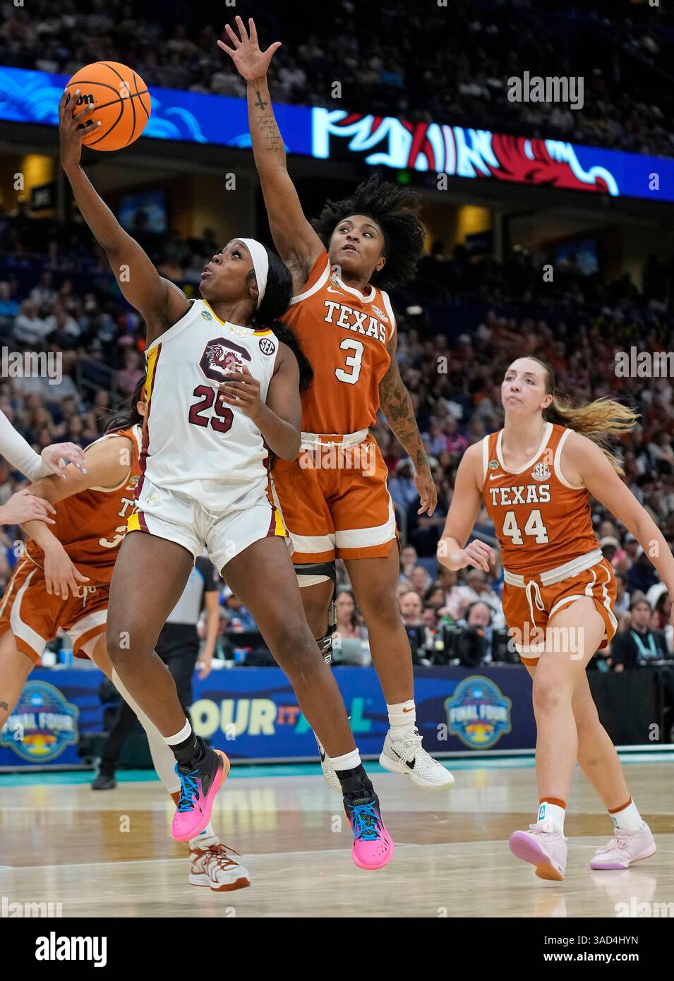 South Carolina guard Raven Johnson (25) shoots against Texas guard Rori ...