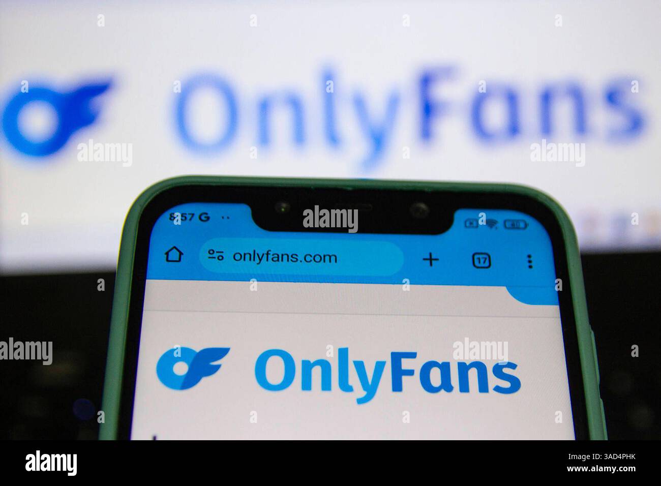 Onlyfans receives lawsuit from users Sao Paulo SP, 04/04/2025