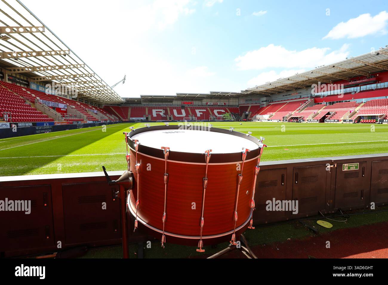 AESSEAL New York Stadium, Rotherham, England - 5th April 2025 A general ...