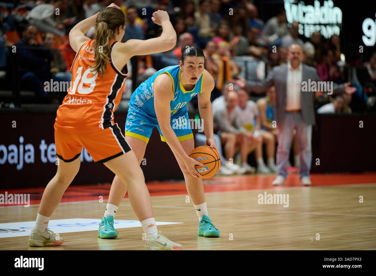Alicia Florez basketball action Coach Sonia Raman on Fam’s Potential: “You Can See What’s There”