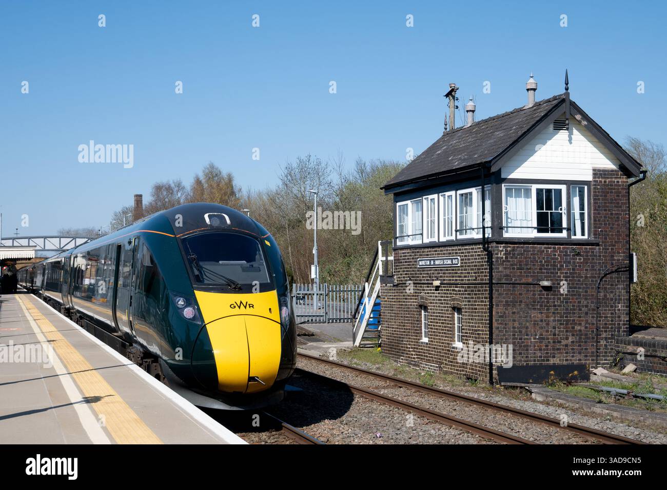 GWR class 800 IET train at Moreton-in-Marsh station, Gloucestershire ...