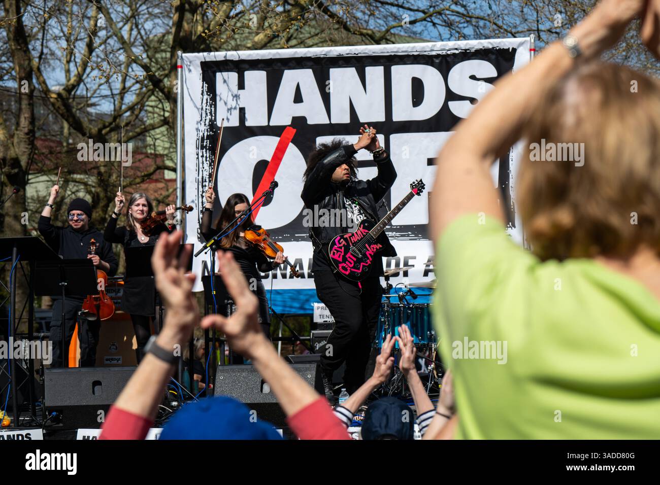 Seattle, USA. 5th Apr 2025. Thousands flood the Seattle Center for the ...