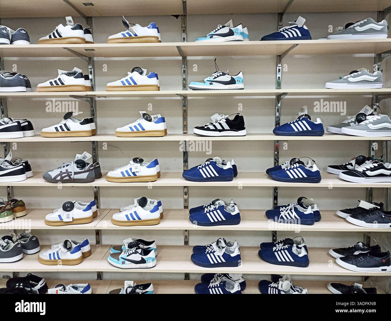 adidas gazelle silver green womens Adidas XXXL shoe box storage chest drawer genuine sneaker freaker – Vintage  Luxury main image 0
