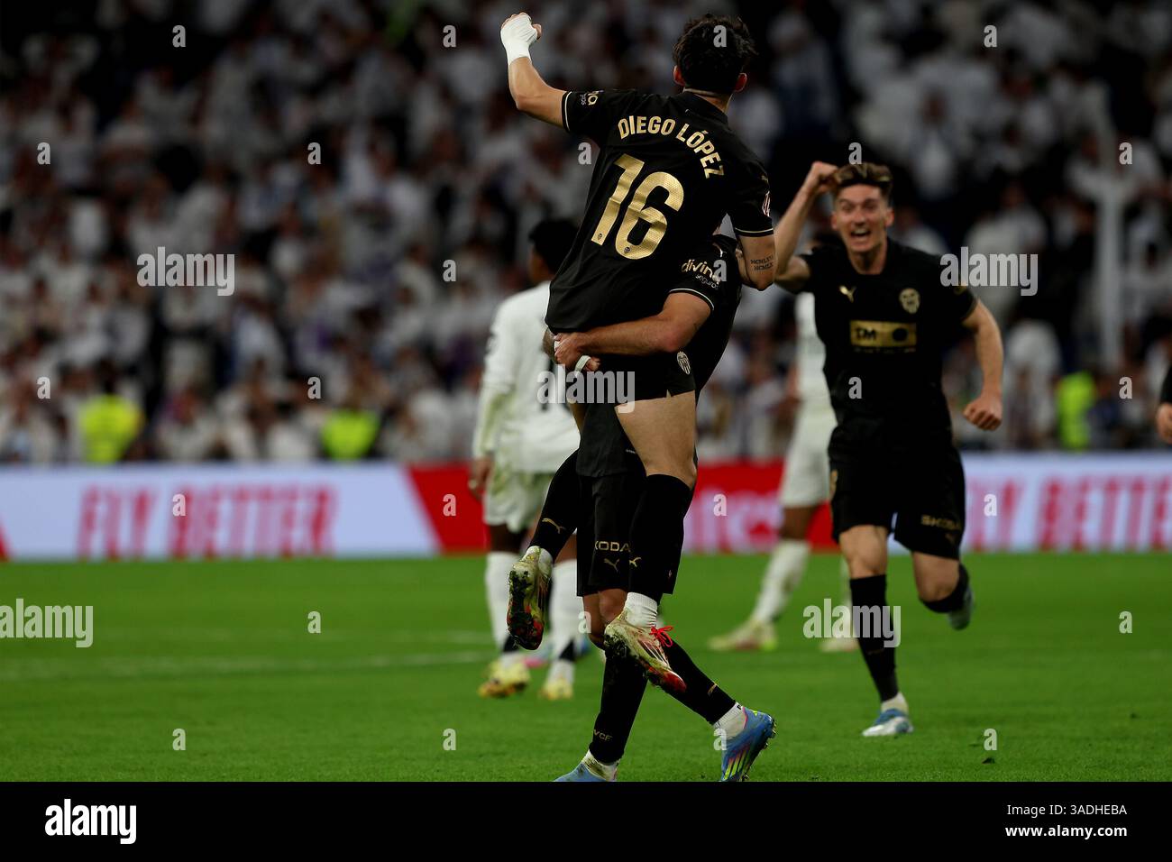 madrid-spain-april-5-2025-valencia-player-hugo-duro-score-goal