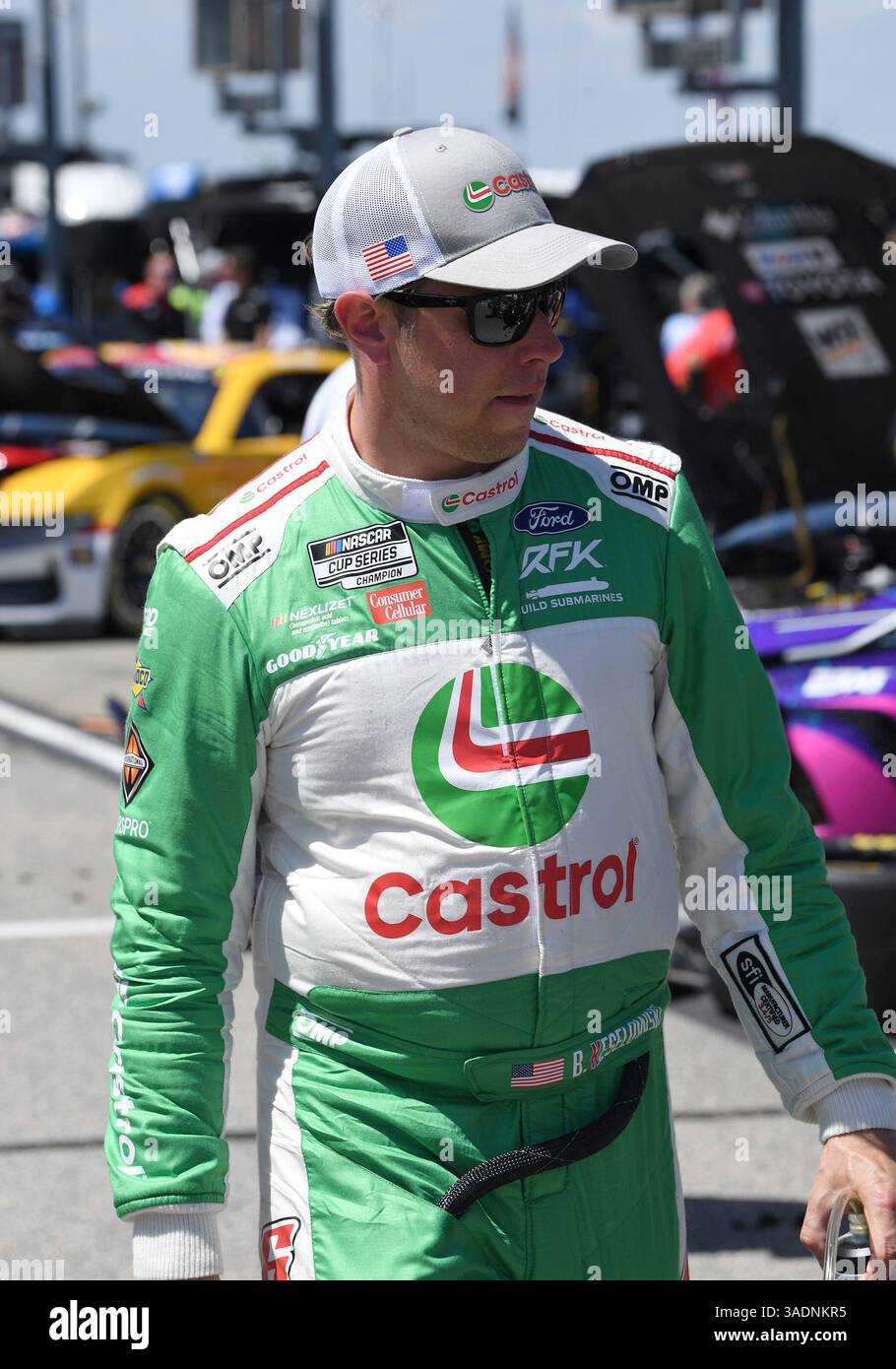 DARLINGTON, SC - APRIL 05: Brad Keselowski (#6 RFK Racing Castrol Seven ...