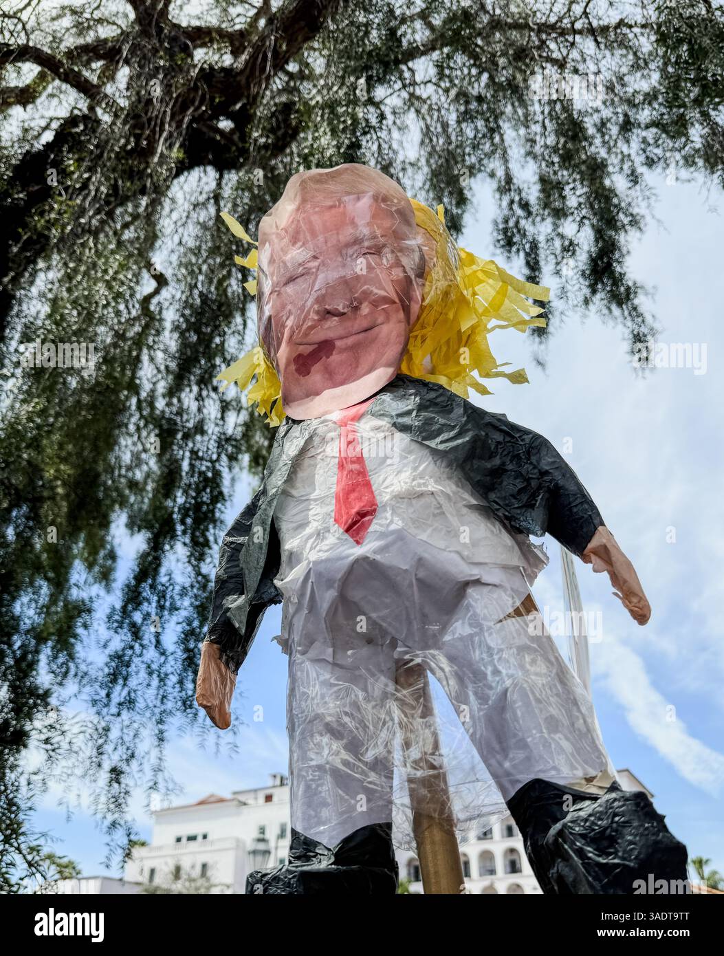 Santa Barbara, Ca, USA. 5th Apr, 2025. Hand made Trump Puppet during ...