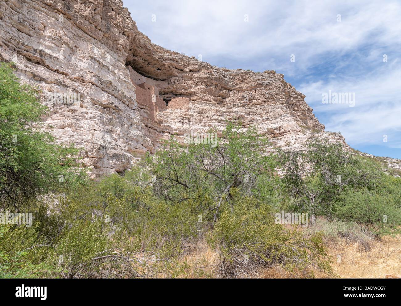 Montezuma Castle National Monument ancient cliff dwelling, Arizona, USA ...