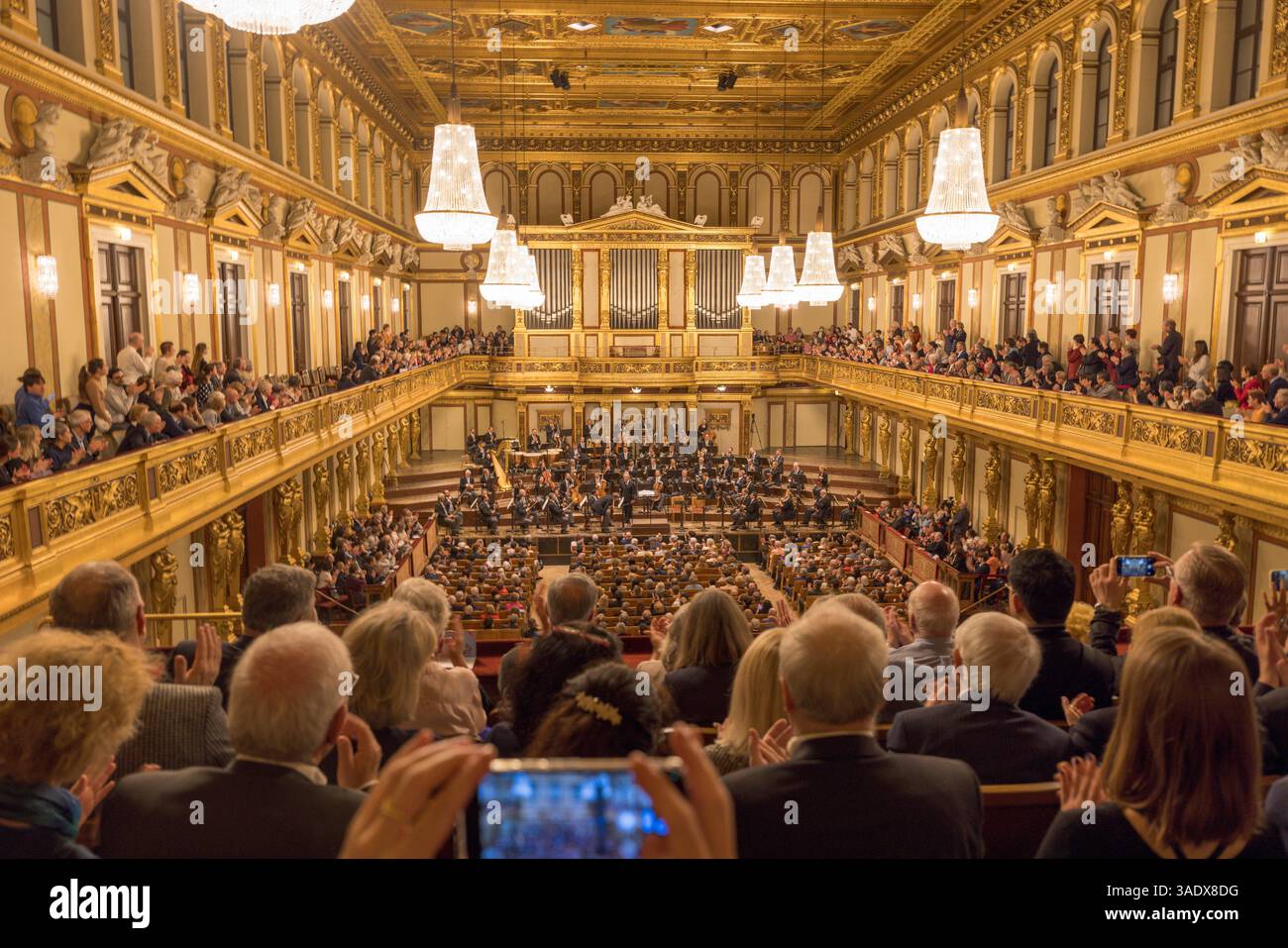 interior, photographing on mobile phone, Wiener Musikverein concert ...