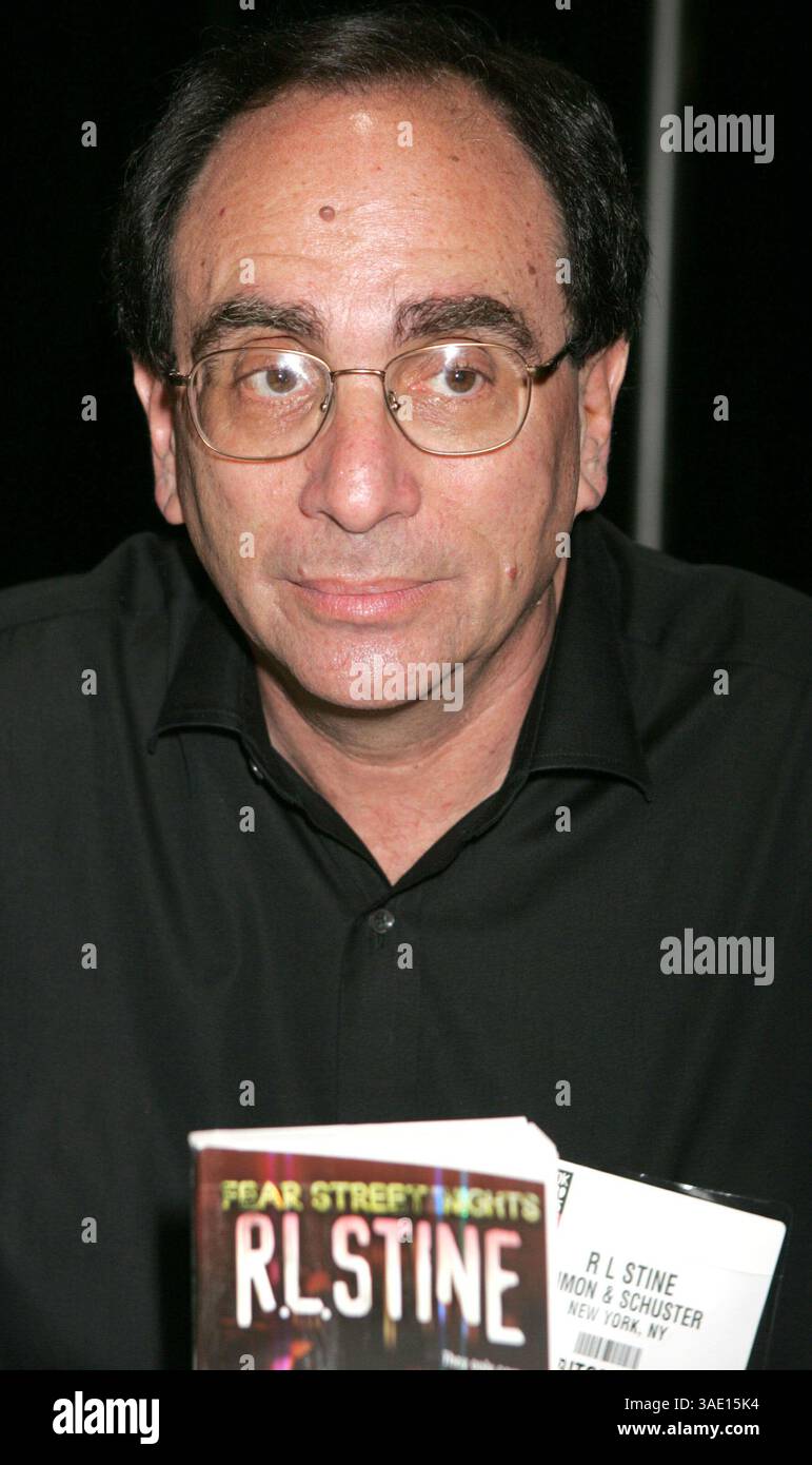 R l stine author hi-res stock photography and images - Alamy