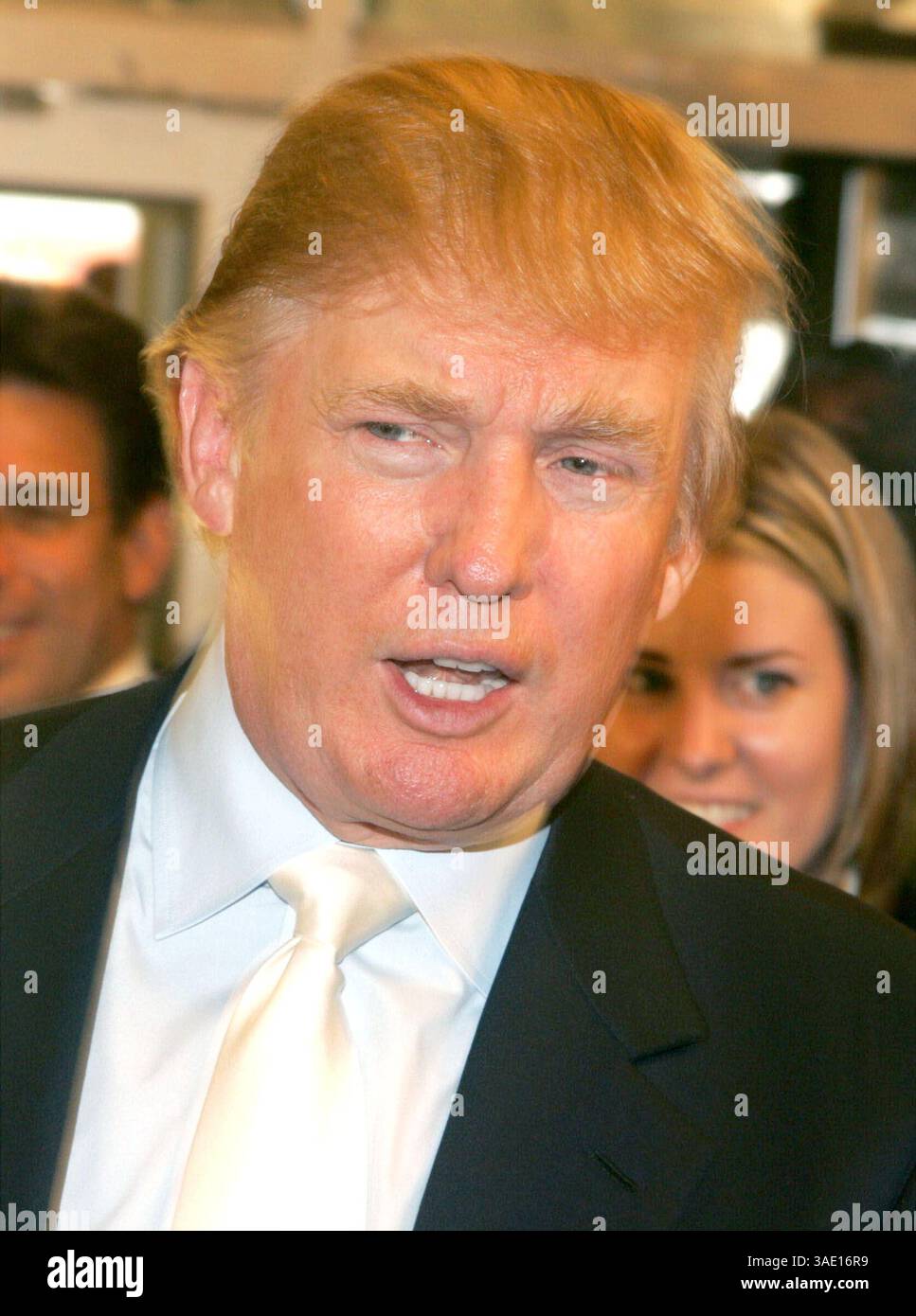Donald j trump signature hi-res stock photography and images - Alamy