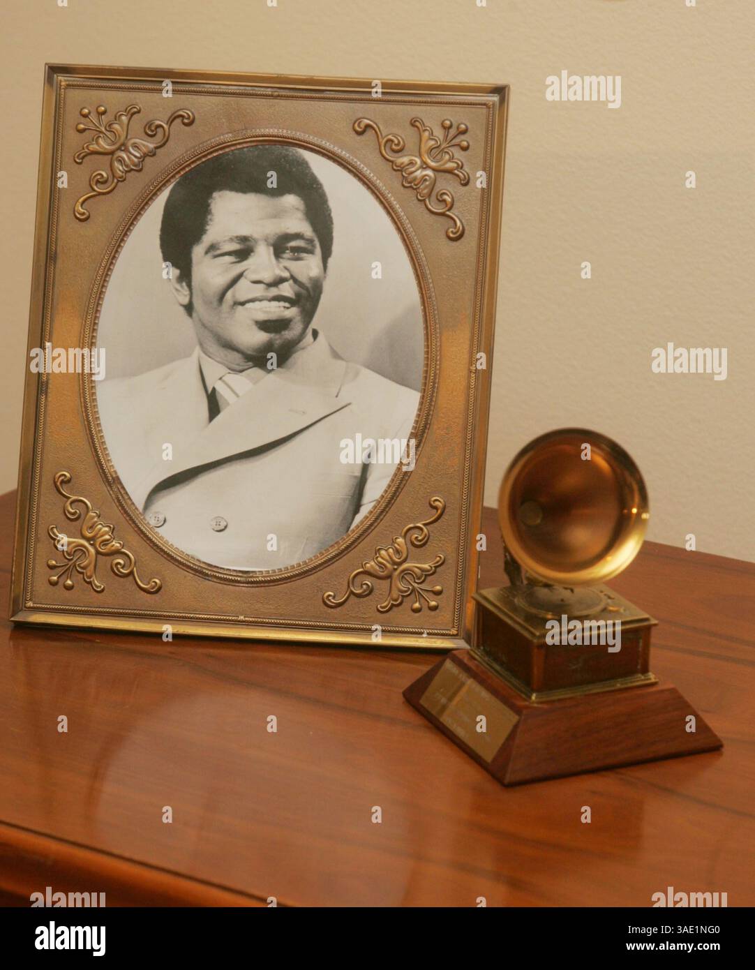 James brown 1986 hi-res stock photography and images - Alamy