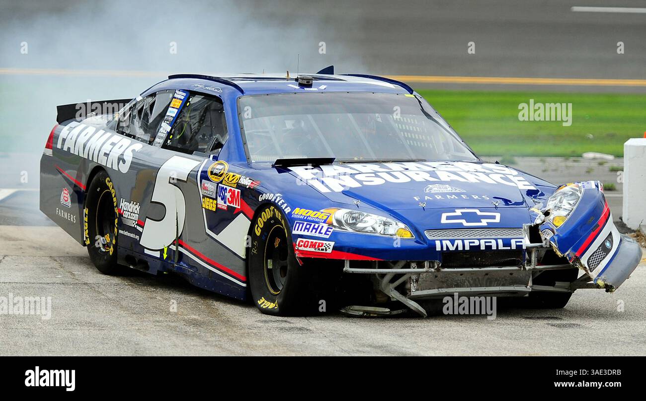 Kasey Kahne drives his car during the NASCAR Nextel All-Star