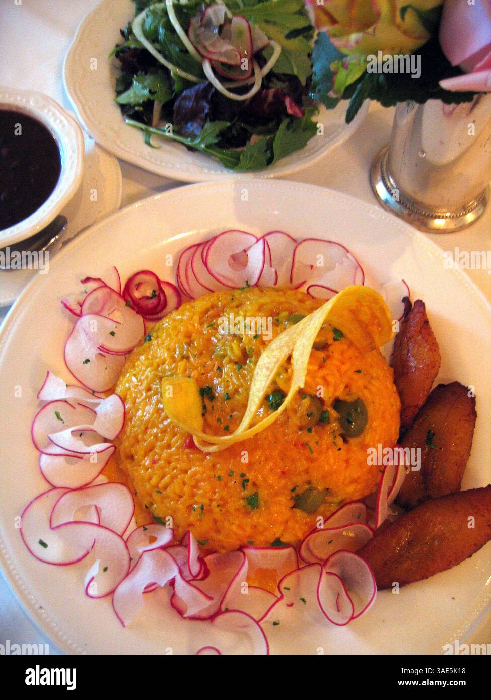 Puerto pollo hi-res stock photography and images - Alamy, image size:975x1390