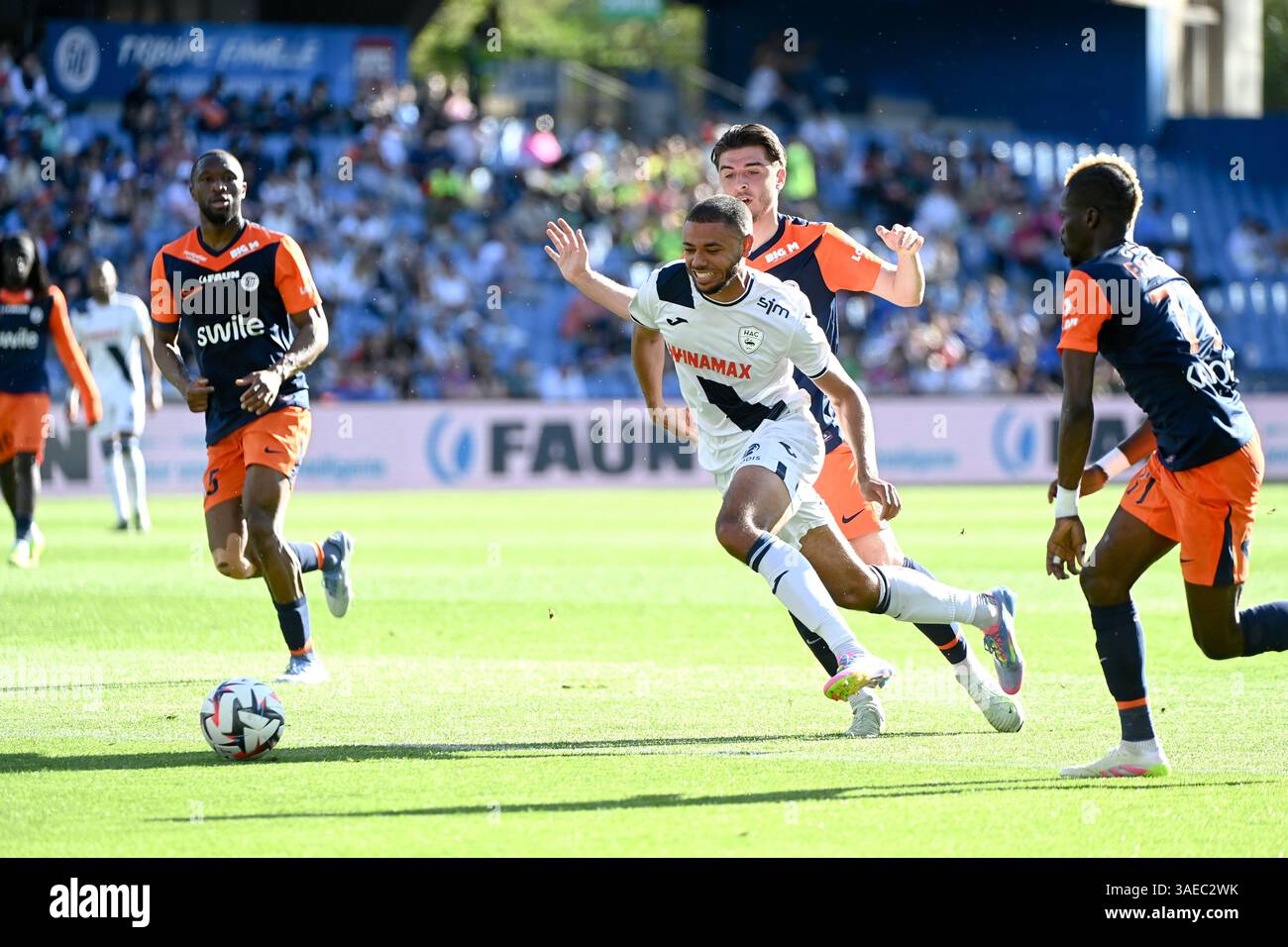 21-antoine-joujou-hac-during-the-ligue-1-mcdonald-s-match-between