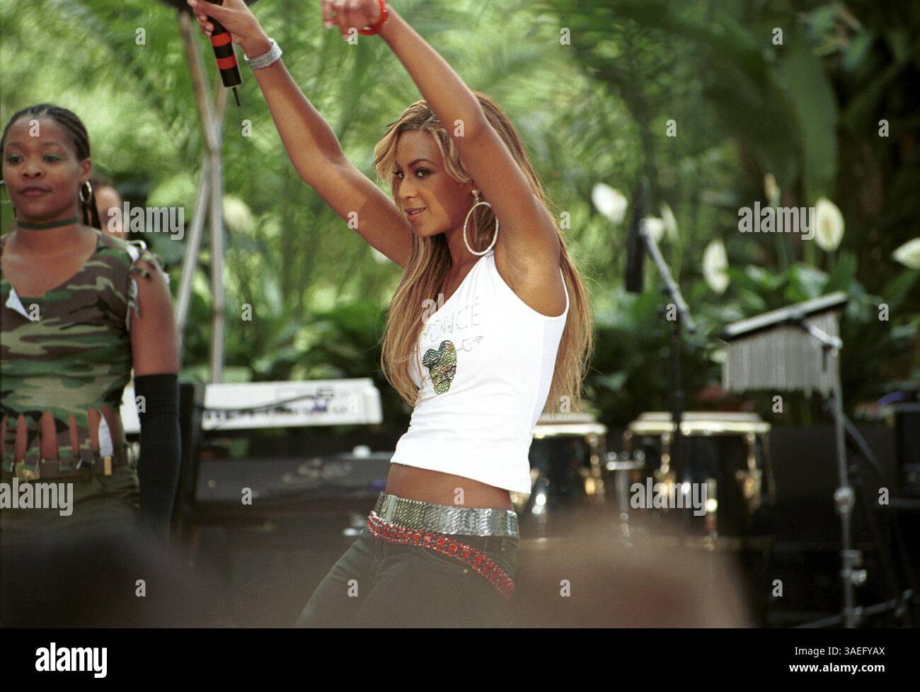 June 6, 2001 - New York, NY, U.S. - Destiny's Child BEYONCE KNOWLES ...
