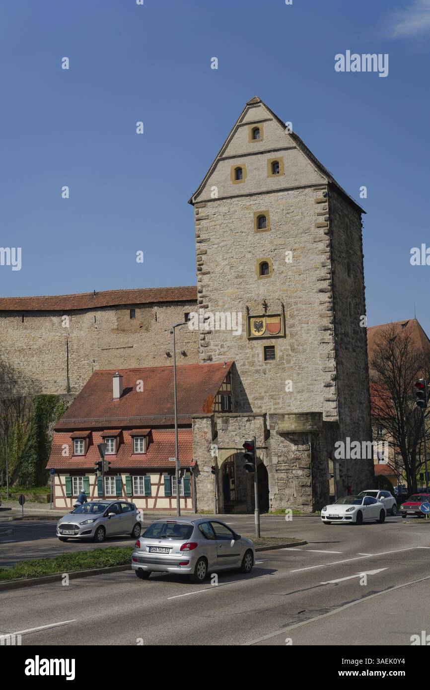 crossroads-at-the-new-building-hall-kornhaus-traffic-light-traffic