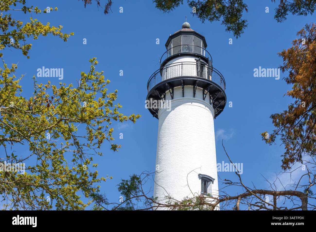 White litehouse hi-res stock photography and images - Alamy