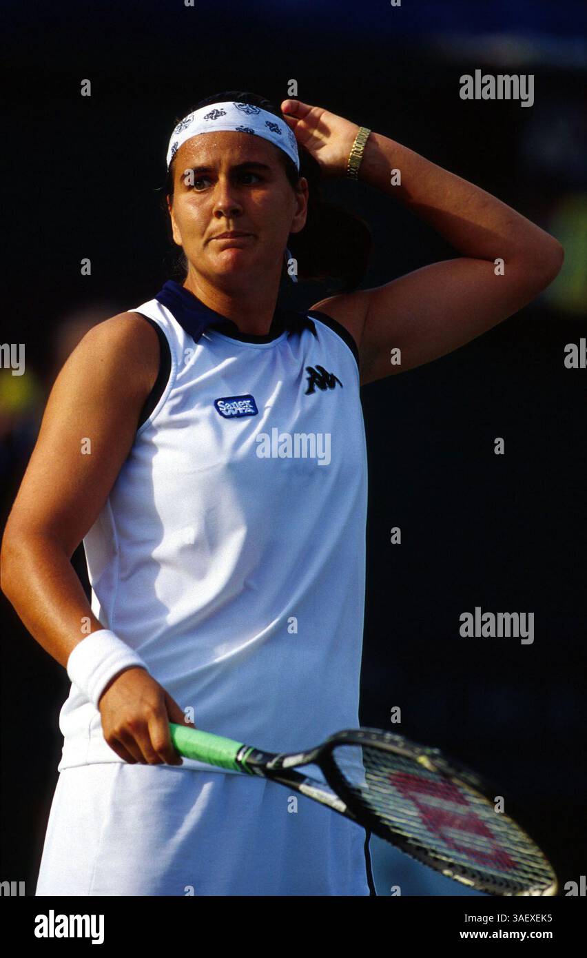 Aug 04, 2000; Carlsbad, California, USA; Pro Tennis player CONCHITA MARTINEZ (ESP) @ the Womens Acura Tennis Tournament..  (Credit Image: Luciano Borsari/ZUMAPRESS.com) Stock Photo
