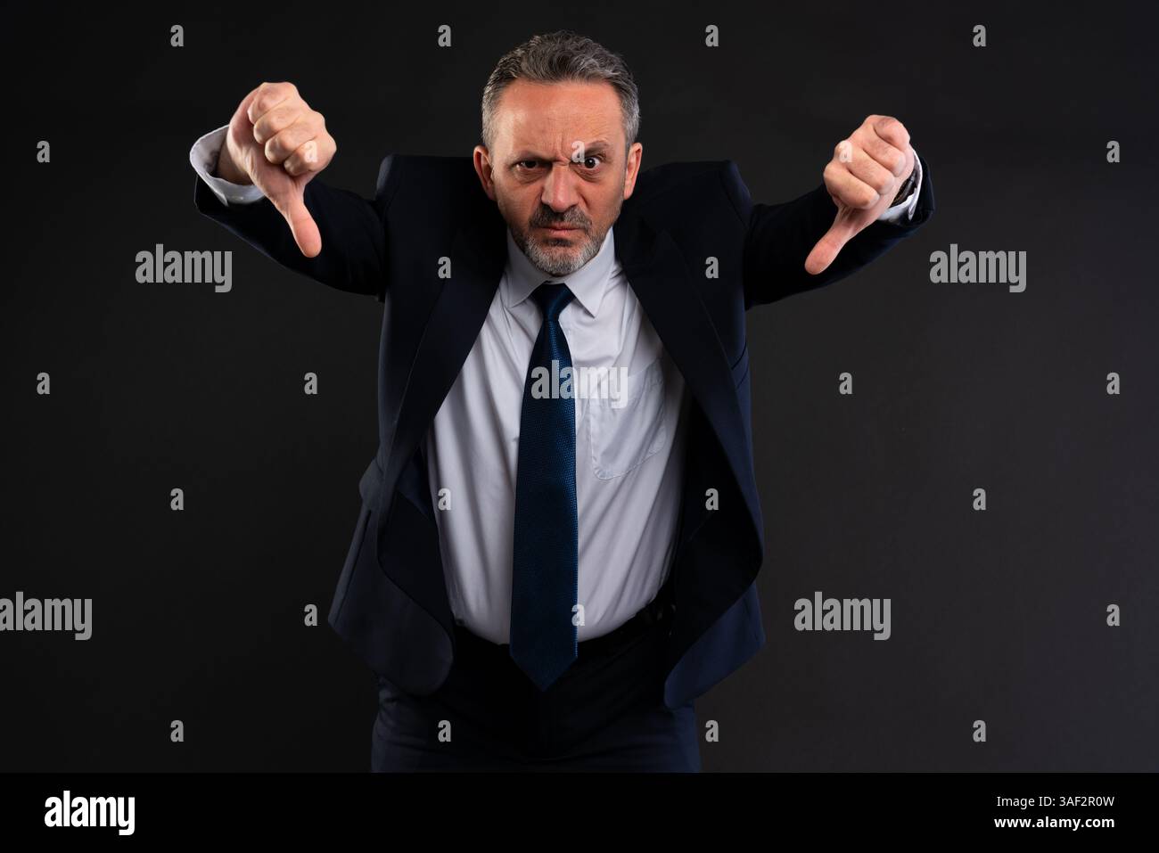 Negative body language office hi-res stock photography and images - Alamy