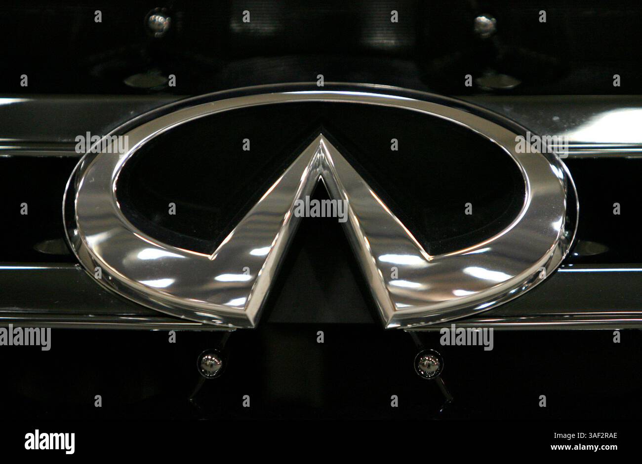 Infiniti g35 coupe hi-res stock photography and images - Alamy, image size:1300x941