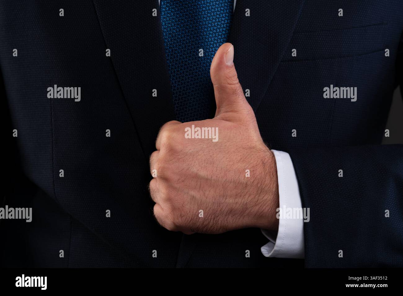 Thumbs up gesture mans hand hi-res stock photography and images - Alamy