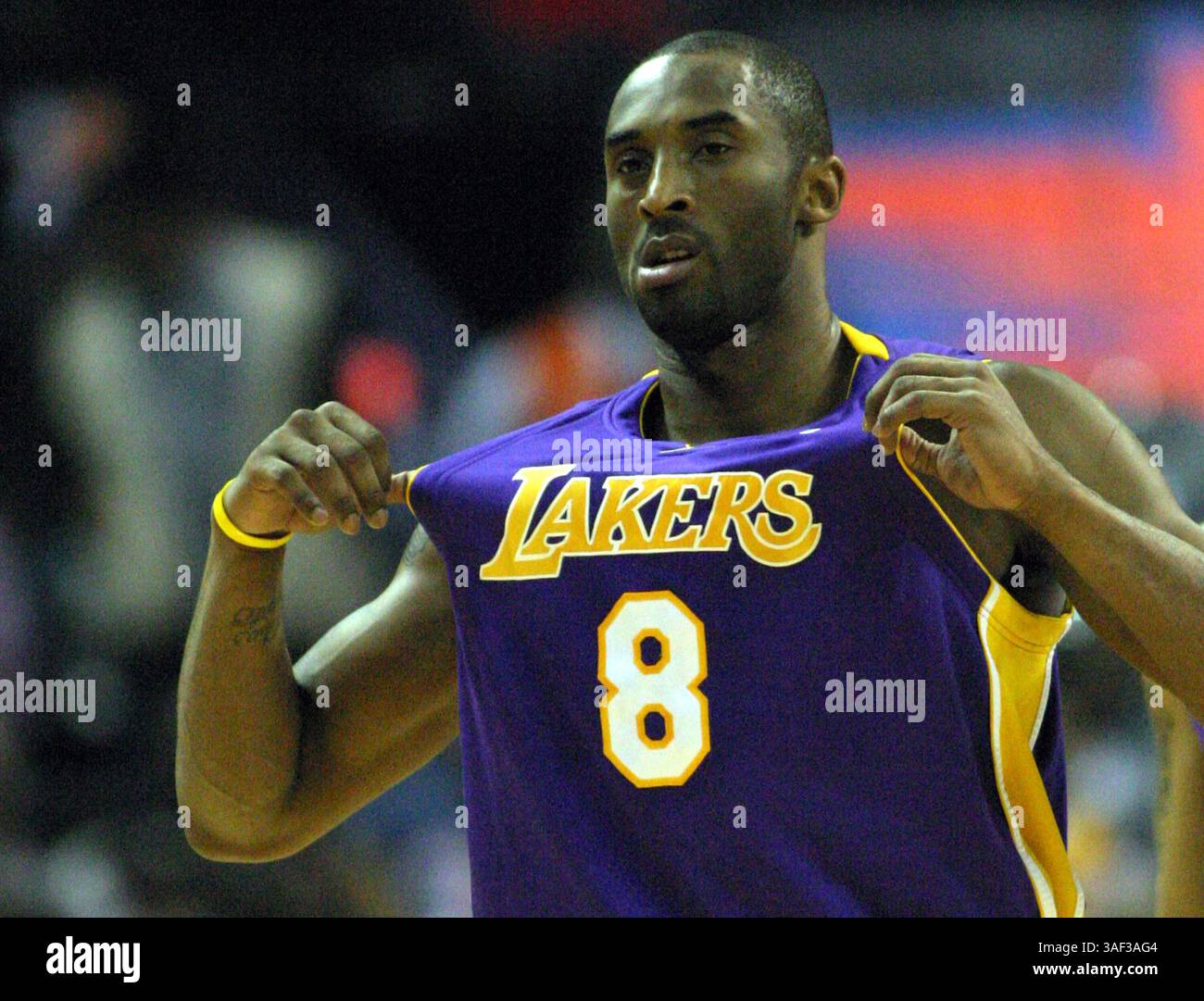 Kobe bryant lakers 2005 hi-res stock photography and images - Alamy