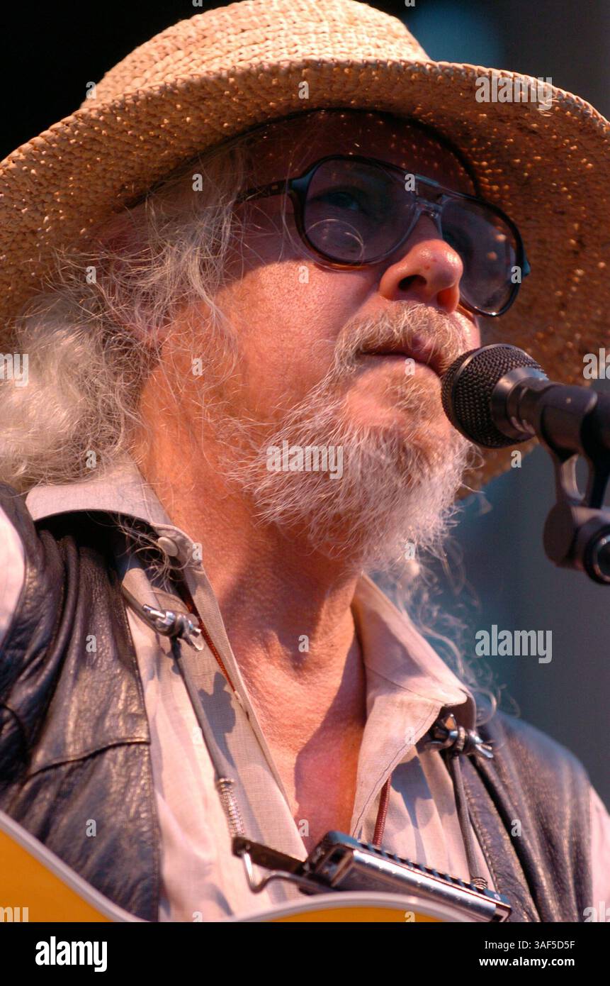 Jun 15, 2005; New York, NY, USA; Musician ARLO GUTHRIE performs his seminal album 'Alice's Restaurant' from start to finish in celebration of its 40th anniversary release in a concert at Rockefeller Park. Mandatory Credit: Photo by Bryan Smith/ZUMA Press. (©) Copyright 2005 by Bryan Smith Stock Photo