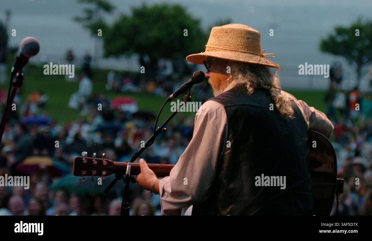 Jun 15, 2005; New York, NY, USA; Musician ARLO GUTHRIE performs his seminal album 'Alice's Restaurant' from start to finish in celebration of its 40th anniversary release in a concert at Rockefeller Park. Mandatory Credit: Photo by Bryan Smith/ZUMA Press. (©) Copyright 2005 by Bryan Smith Stock Photo