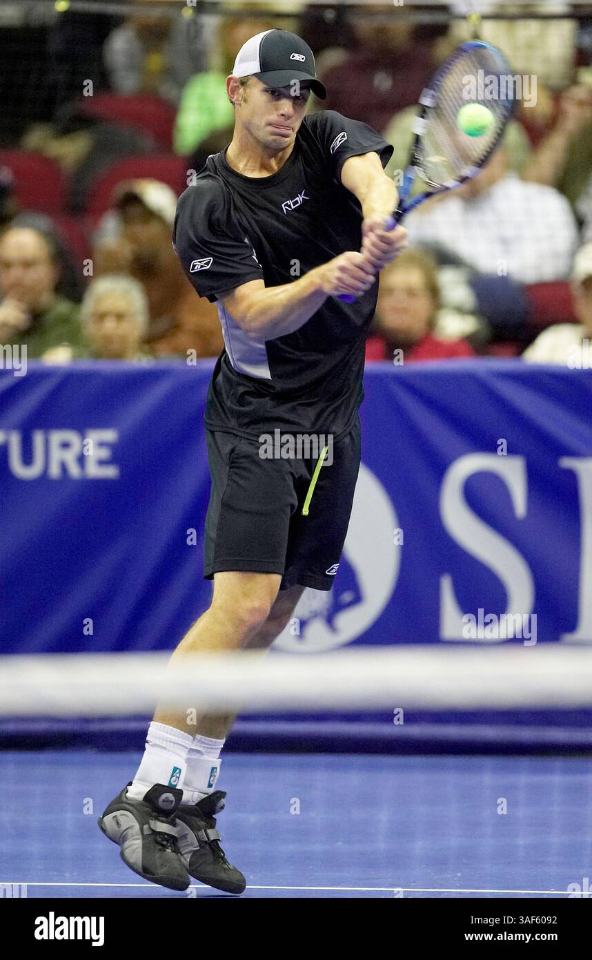 Andy roddick 2005 exhibition hi-res stock photography and images - Alamy