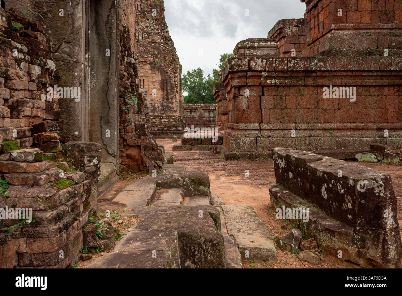 Red bricks temple hi-res stock photography and images - Alamy Red bricks temple hi-res stock photography and images - Alamy