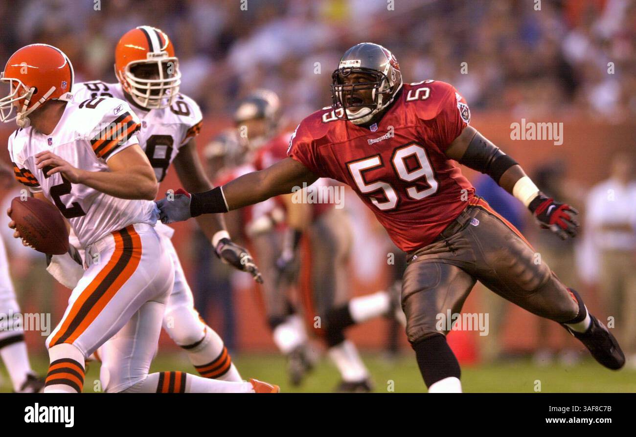 Steve Springstead Linebacker Tim duncan l hi-res stock photography and images - Alamy