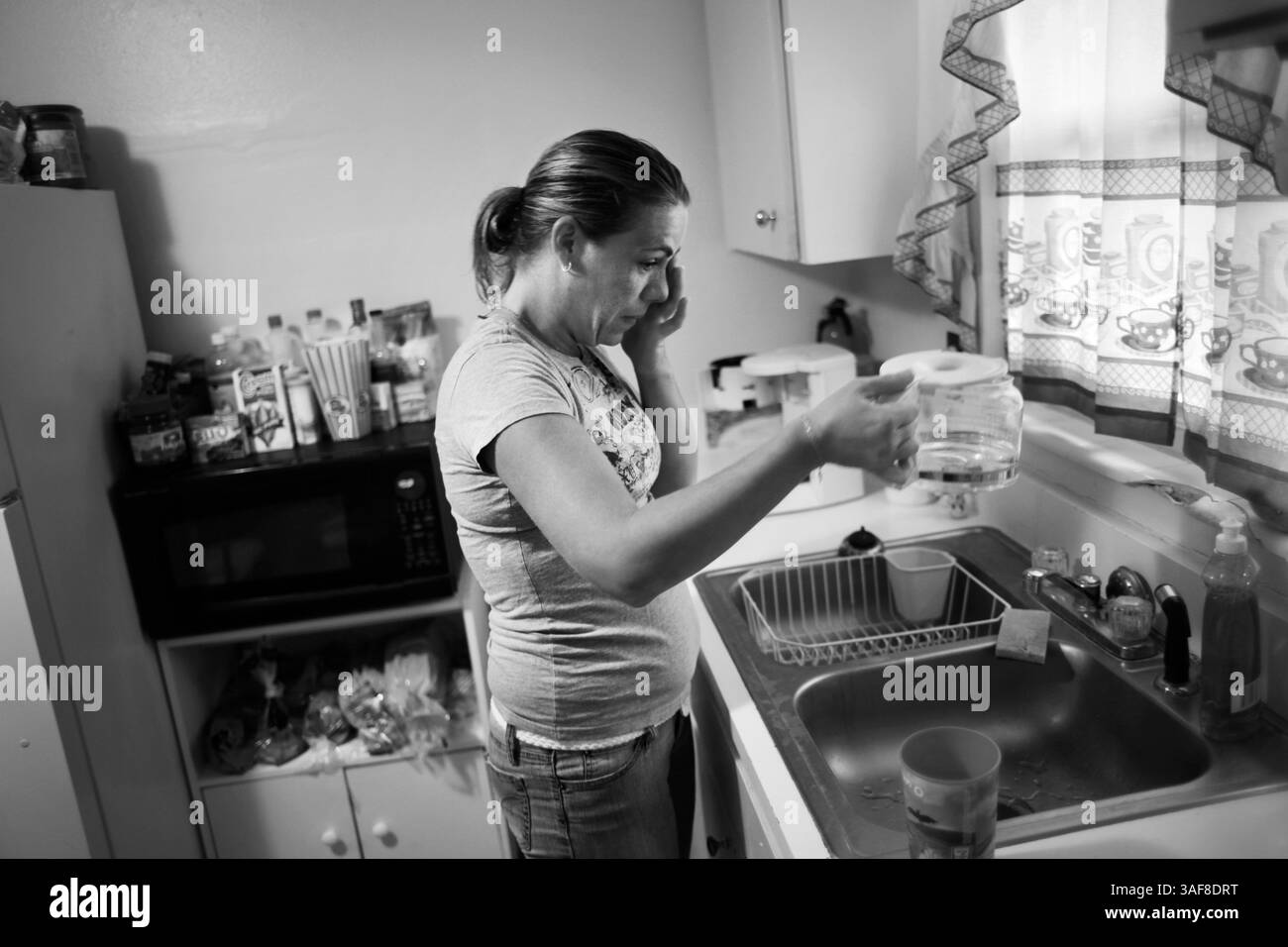 Addicts halfway house hi-res stock photography and images - Alamy