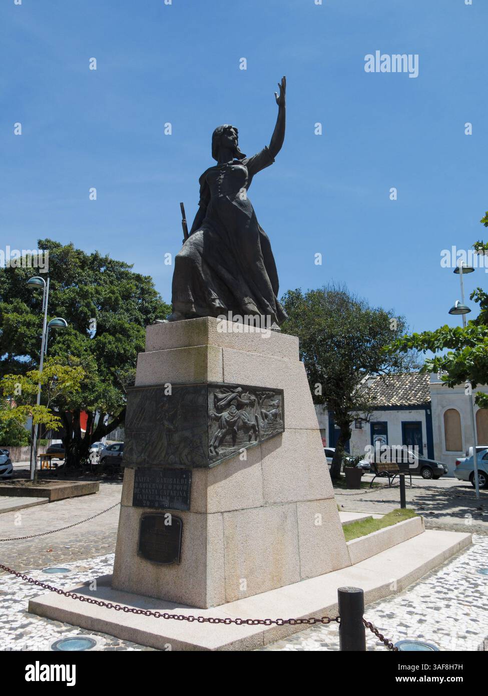 The Anita Garibaldi Monument In Downtown Laguna And The Typical the-anita-garibaldi-monument-in-downtown-laguna-and-the-typical