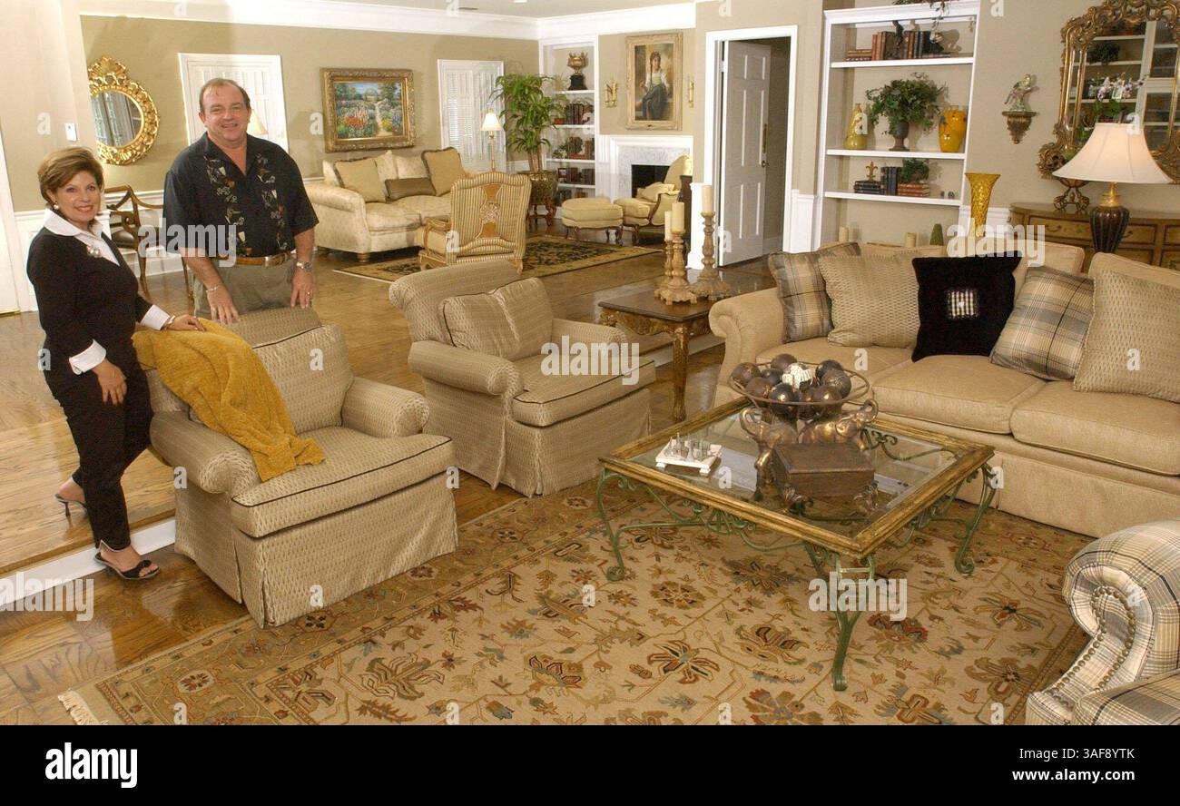 Rearranging furniture home hi-res stock photography and images - Alamy