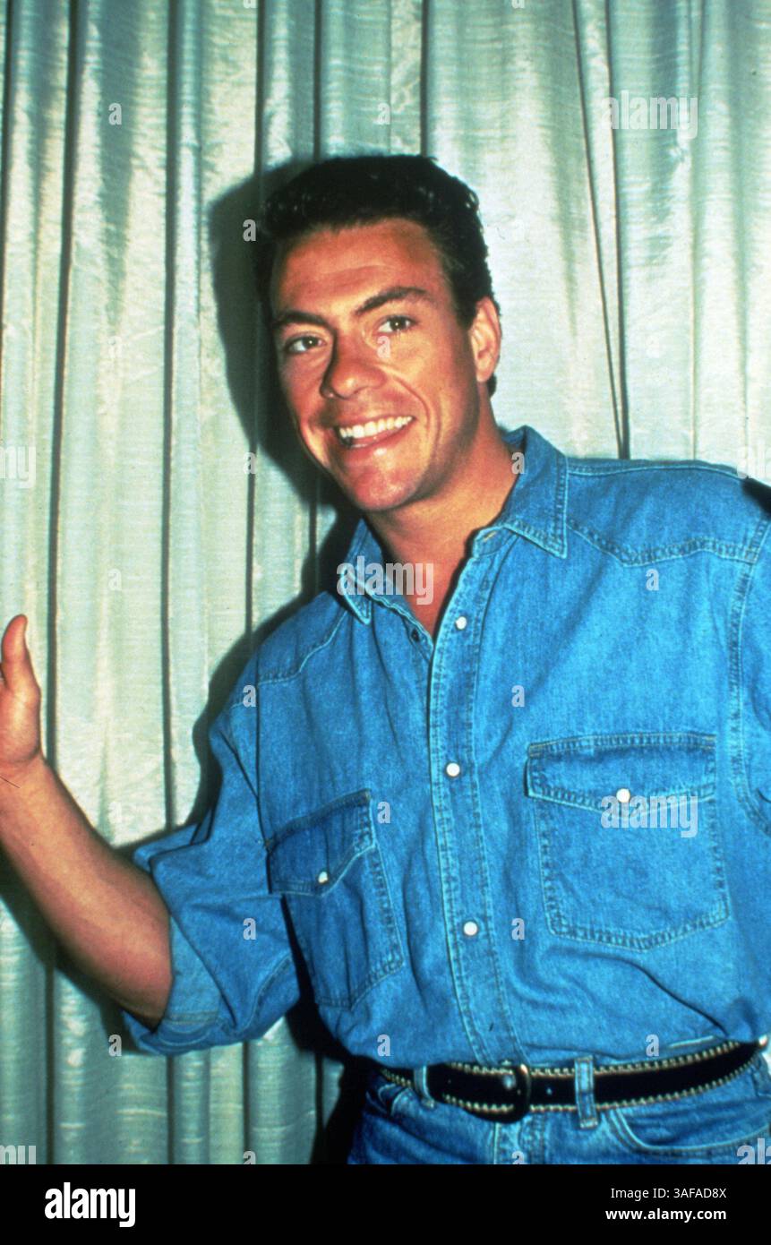 Jun 01, 1992; Hollywood, California, USA; 1992, Film Title: UNIVERSAL SOLDIER, Director: ROLAND EMMERICH, Studio: CAROLCO, Pictured: JEAN-CLAUDE VAN DAMME..  (Credit Image: Austral/ZUMAPRESS.com) Stock Photo
