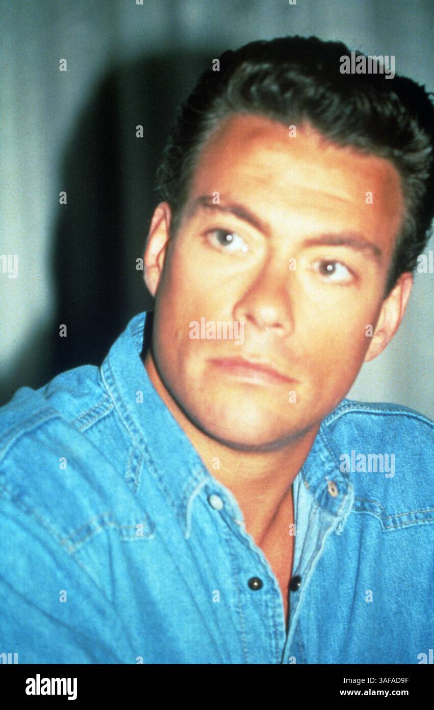 Jun 01, 1992; Hollywood, California, USA; 1992, Film Title: UNIVERSAL SOLDIER, Director: ROLAND EMMERICH, Studio: CAROLCO, Pictured: JEAN-CLAUDE VAN DAMME..  (Credit Image: Austral/ZUMAPRESS.com) Stock Photo