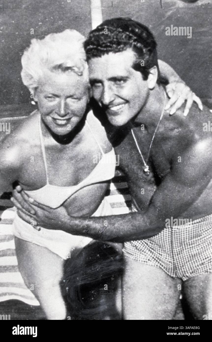 Johnny Stomp Jun 01, 1958; Hollywood, California, USA; 1958, Pictured: LANA TURNER ...