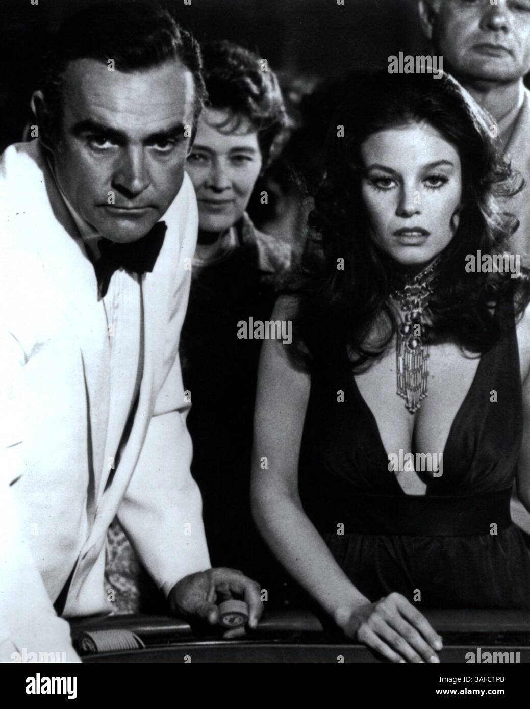 Sean connery james bond hi-res stock photography and images - Alamy