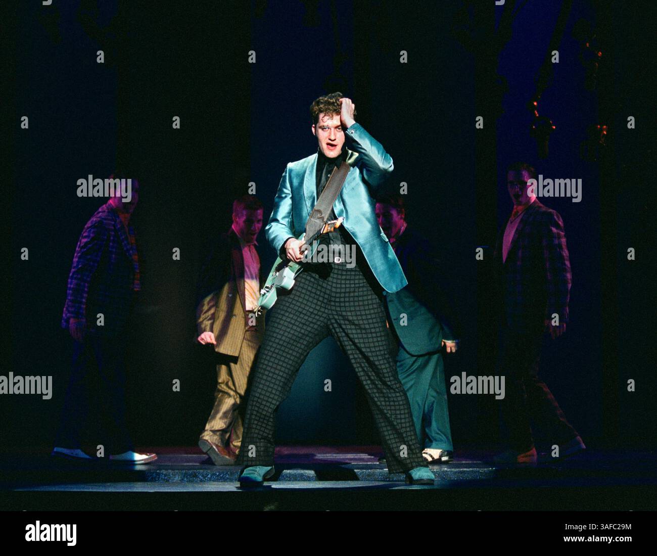 Matthew morrison hairspray hires stock photography and images Alamy